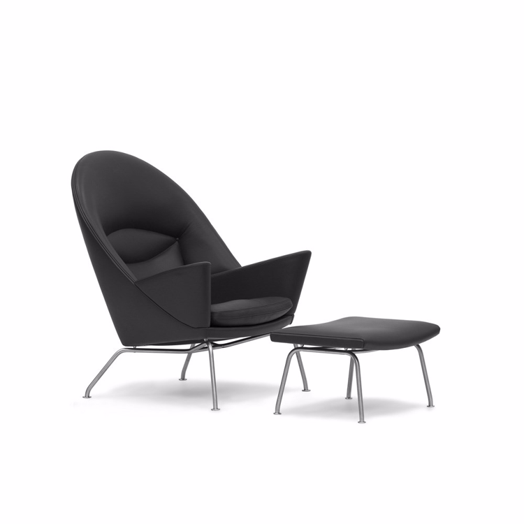Oculus Chair Lænestolen i sort læder til stuemiljøet