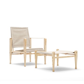 Carl Hansen & Søn KK47000 Safari stol og fodskammel i olierede ask med sæde i lyst kanvas stof