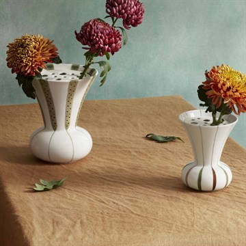 Kähler Signature Vase på bordet