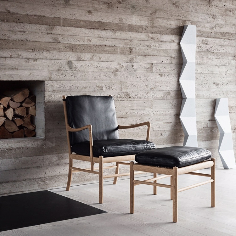 Carl Hansen & Søn OW149 Colonial stol og fodskammel designet af Ole Wanscher