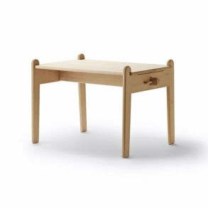 Carl Hansen & Søn Wegner Peters Bord CH411